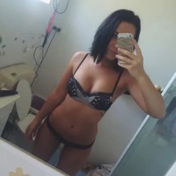 Profil de Anaëlle, 23 ans, Rencontre Lesbienne à Alvaneu Dorf (Grisons)