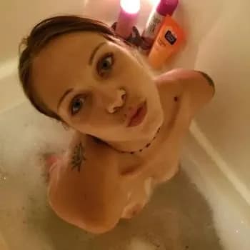 Alicia - Rencontre Lesbienne à Viano Profil de Alicia, 29 ans, Rencontre Lesbienne à Viano (Grisons)