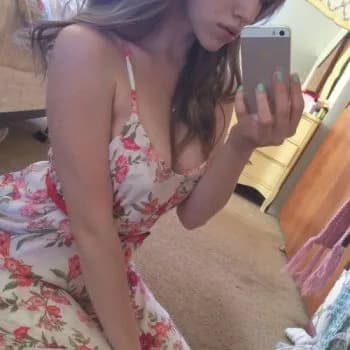 Profil de Zina, 18 ans, Rencontre Lesbienne à Oberbipp (Berne)