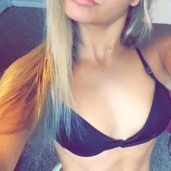 Profil de Alyah, 25 ans, Rencontre Lesbienne à Le Châtelard VS (Valais)