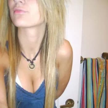 Profil de Linda, 21 ans, Rencontre Lesbienne à Chez Petit (Liddes) (Valais)