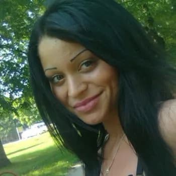 Profil de Lilou, 18 ans, Rencontre Lesbienne à Elfingen (Argovie)