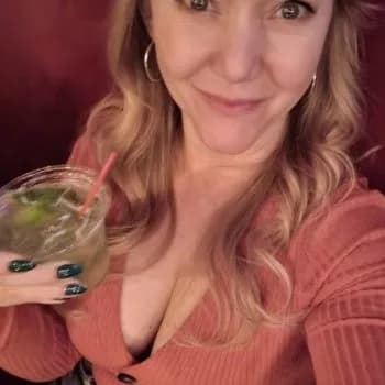 Profil de Loucia, 29 ans, Rencontre Lesbienne à Neuägeri (Zoug)