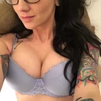 Profil de Marina, 23 ans, Rencontre Lesbienne à Surcuolm (Grisons)