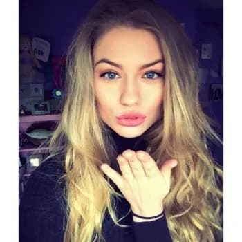 Profil de Louisa, 21 ans, Rencontre Lesbienne à Engi (Glaris)