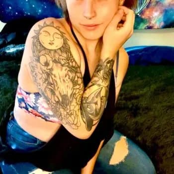 Profil de Adélaïde, 33 ans, Rencontre Lesbienne à Wildhaus (Saint-Gall)