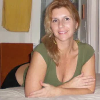 Profil de Zeynep, 28 ans, Rencontre Lesbienne à Collex (Genève)