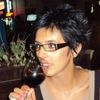Profil de Nyna, 30 ans, Rencontre Lesbienne à Bister (Valais)