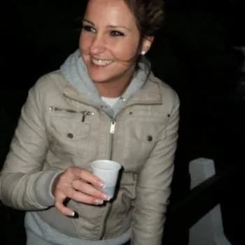 Profil de Kawthar, 26 ans, Rencontre Lesbienne à Unterägeri (Zoug)