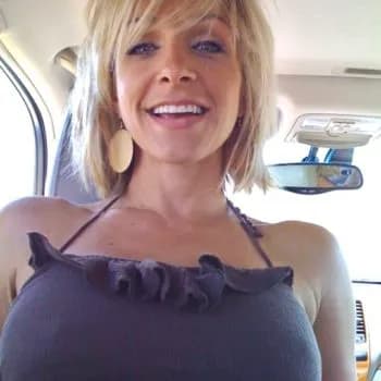 Profil de Daphné, 19 ans, Rencontre Lesbienne à Weissenburg (Berne)