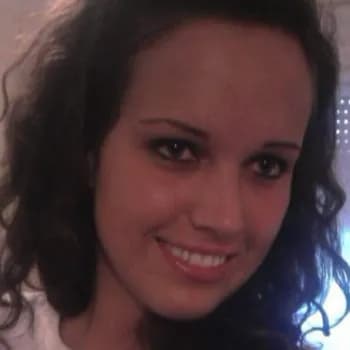 Profil de Ella, 21 ans, Rencontre Lesbienne à Breil/Brigels (Grisons)