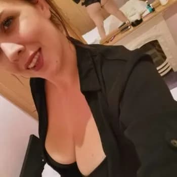 Profil de Malak, 33 ans, Rencontre Lesbienne à St. Silvester (Fribourg)