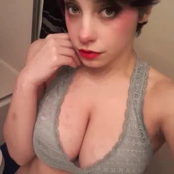 Profil de Noélie, 21 ans, Rencontre Lesbienne à Horw (Lucerne)