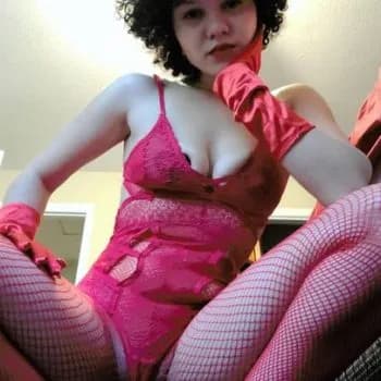 Profil de Ombeline, 26 ans, Rencontre Lesbienne à Senèdes (Fribourg)