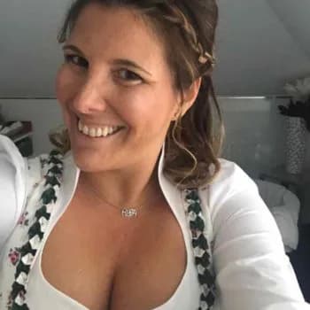 Profil de Layal, 29 ans, Rencontre Lesbienne à Pugerna (Tessin)
