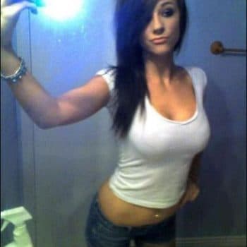 Yakine Rencontre lesbienne Davos Wiesen