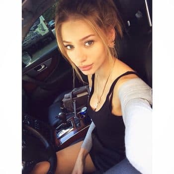 Léonore Rencontre lesbienne Stierva