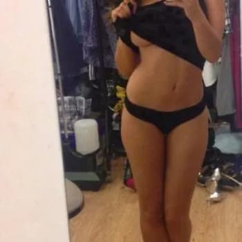 Rachel - Rencontre Lesbienne à Remaufens Profil de Rachel, 27 ans, Rencontre Lesbienne à Remaufens (Fribourg)