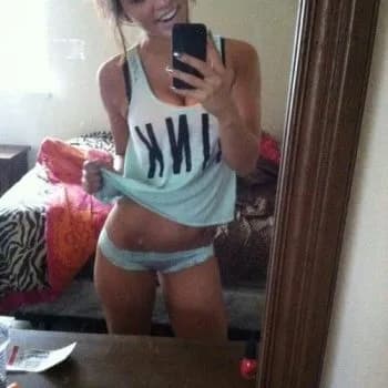 Kara - Rencontre Lesbienne à Lonay Profil de Kara, 27 ans, Rencontre Lesbienne à Lonay (Vaud)