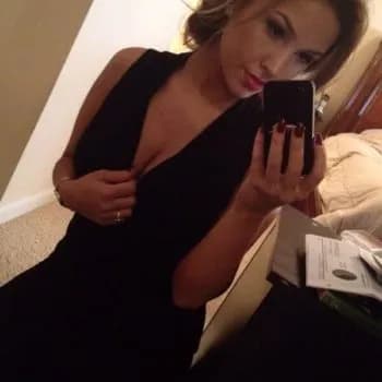 Bleuenn - Rencontre Lesbienne à Triengen Profil de Bleuenn, 24 ans, Rencontre Lesbienne à Triengen (Lucerne)