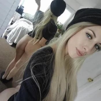 Lilas - Rencontre Lesbienne à Corbeyrier Profil de Lilas, 24 ans, Rencontre Lesbienne à Corbeyrier (Vaud)