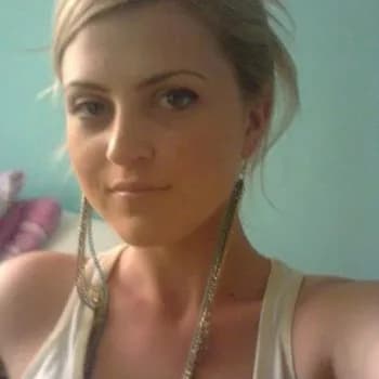 Ivana - Rencontre Lesbienne à Lätti Profil de Ivana, 32 ans, Rencontre Lesbienne à Lätti (Berne)