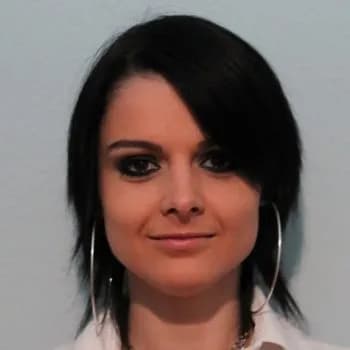 Hermine - Rencontre Lesbienne à Sisikon Profil de Hermine, 21 ans, Rencontre Lesbienne à Sisikon (Uri)