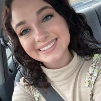 Ayna - Rencontre Lesbienne à Honau Profil de Ayna, 24 ans, Rencontre Lesbienne à Honau (Lucerne)