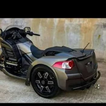 Yasmina - Rencontre Lesbienne à Rizenbach Profil de Yasmina, 22 ans, Rencontre Lesbienne à Rizenbach (Berne)