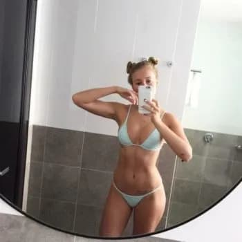 Elyah - Rencontre Lesbienne à Aïre Profil de Elyah, 30 ans, Rencontre Lesbienne à Aïre (Genève)